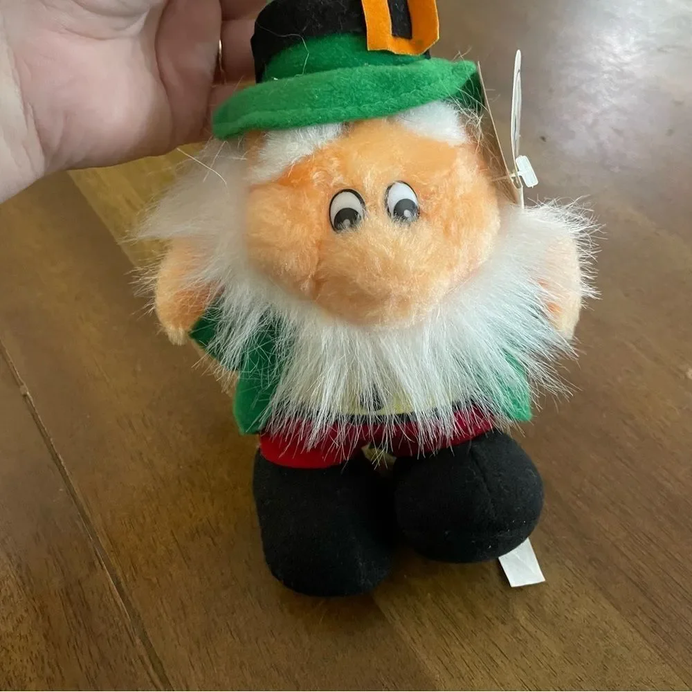 Vintage Leprechaun From Ireland Adorable Plushie - Picture 4 of 9